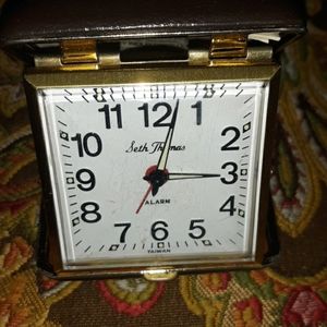 Vintage Wind-Up Clock